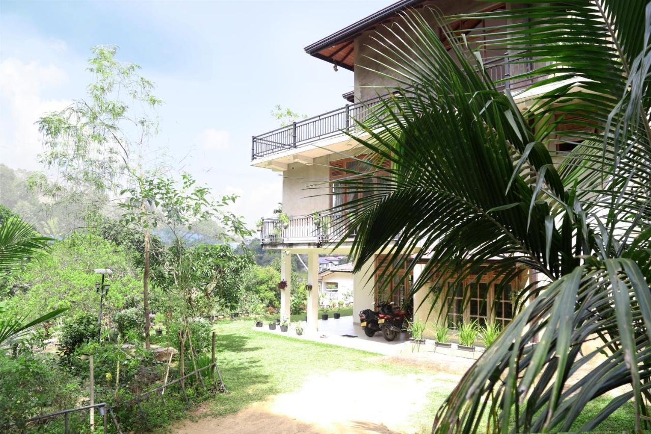 Chathu Holiday Home キャンディー エクステリア 写真