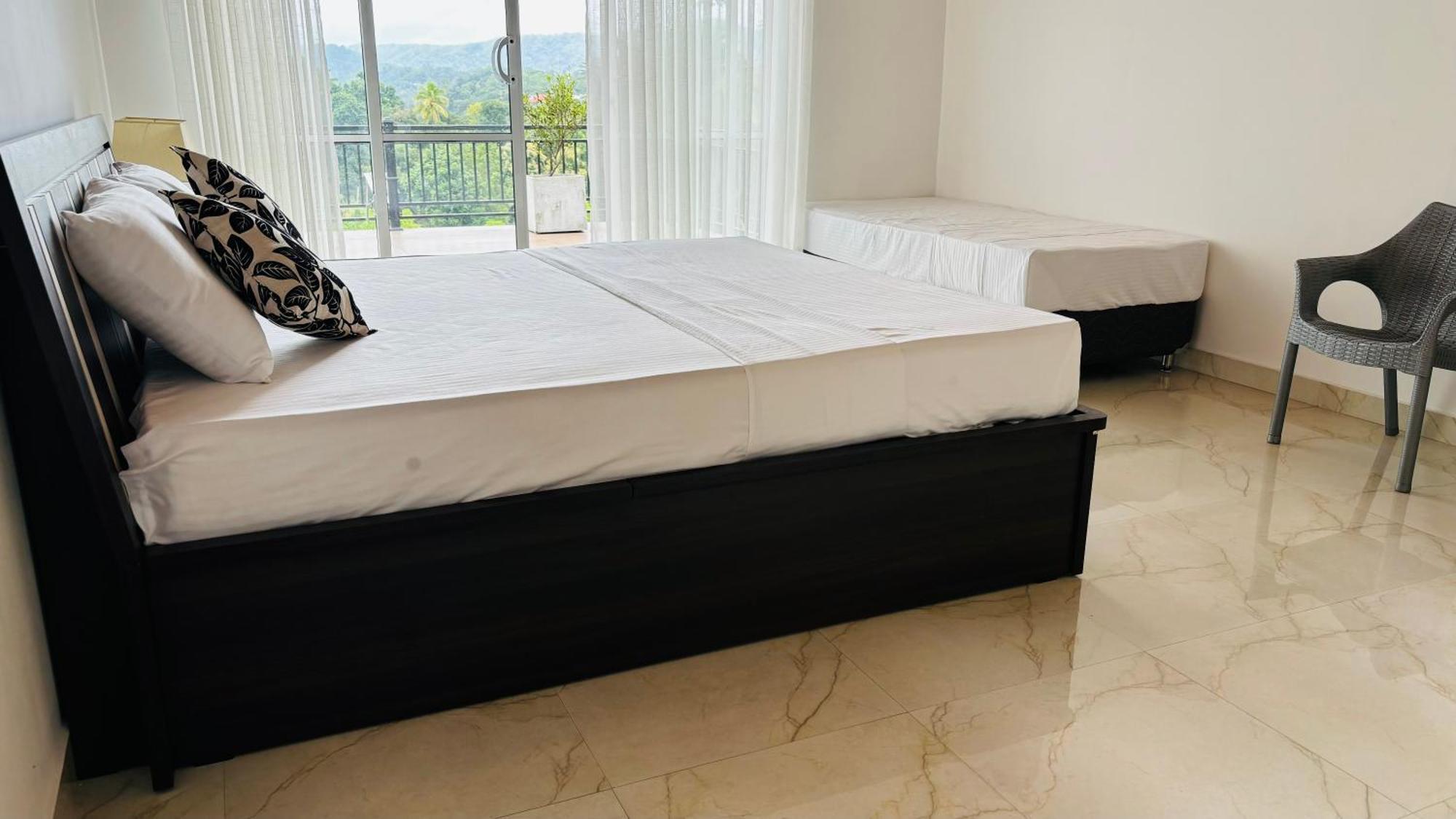 Chathu Holiday Home キャンディー エクステリア 写真