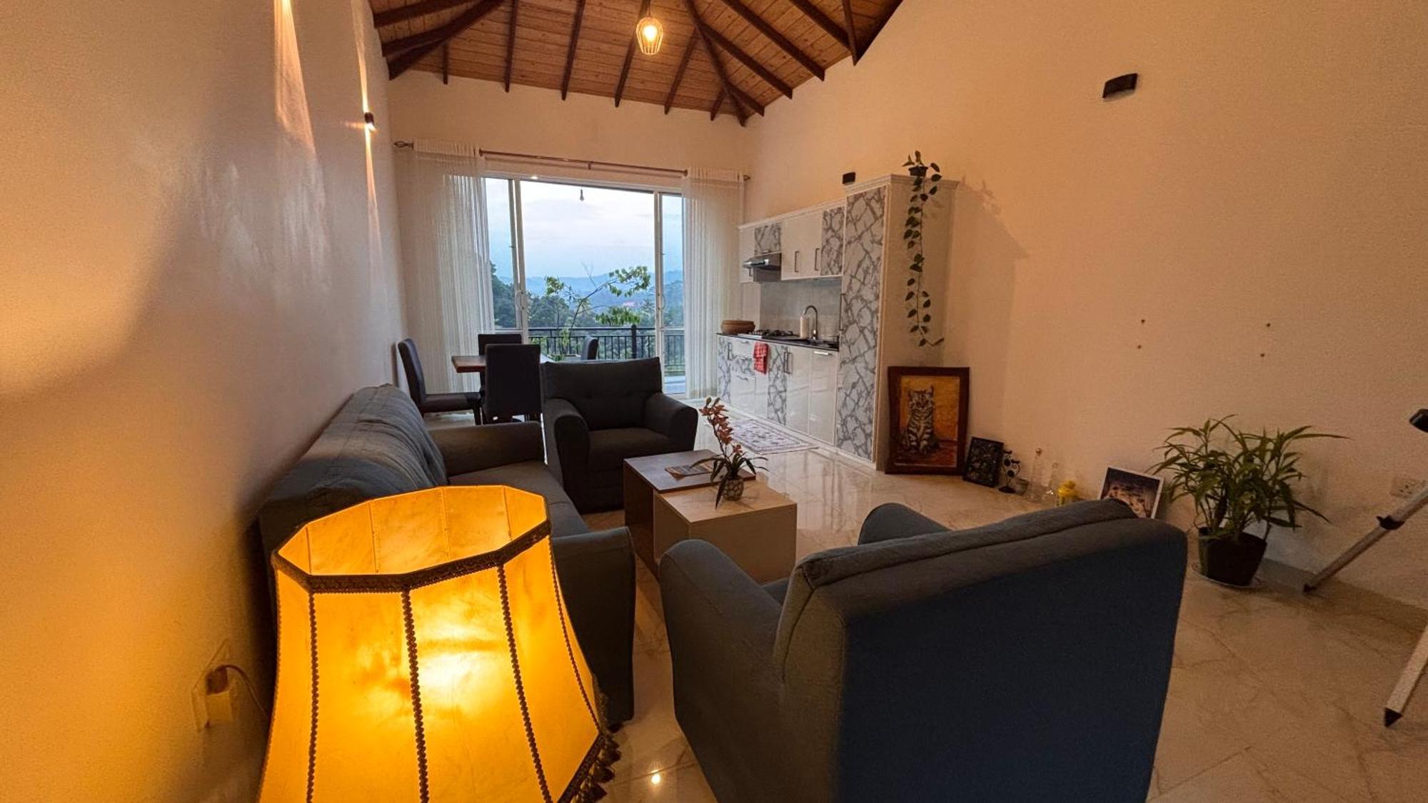 Chathu Holiday Home キャンディー エクステリア 写真